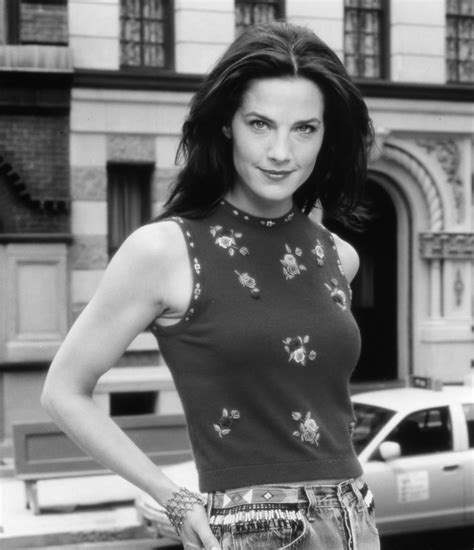 Terry Farrell : Photo Collection